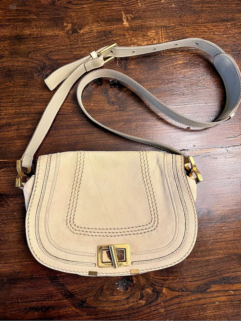 Chloé Elsie Shoulder Bag Beige Gold-Tone Hardware